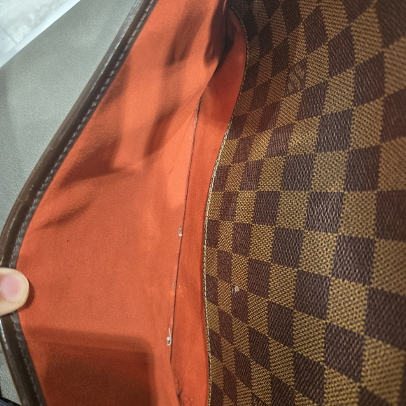 Louis Vuitton Authentic  Sarria Damier Vintage Handbag - Picture 3 of 8